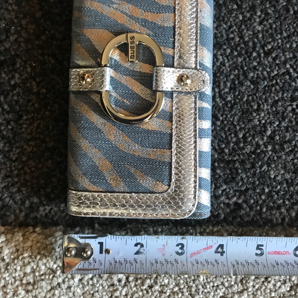 Guess Wallet - Picture 5 of 5